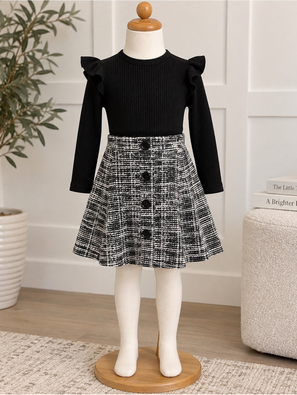 Trixxi Girl Black & White Tweed Button Front Mini Skirt child's size Large
